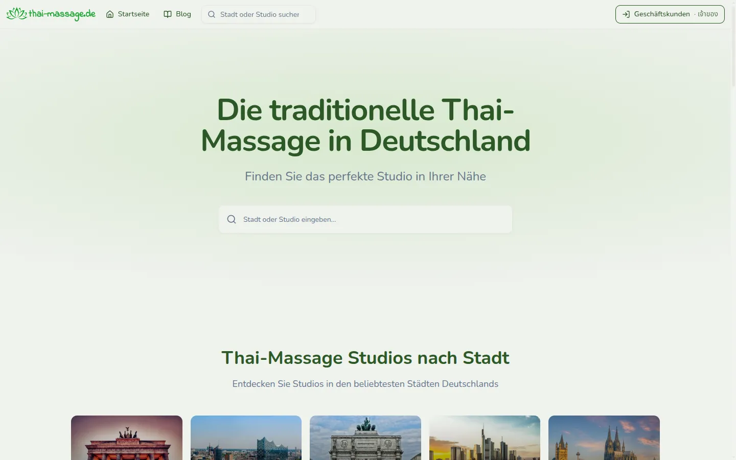 Startseite von thai-massage.de mit Suchfeld für Stadt oder Studio und Städtekacheln